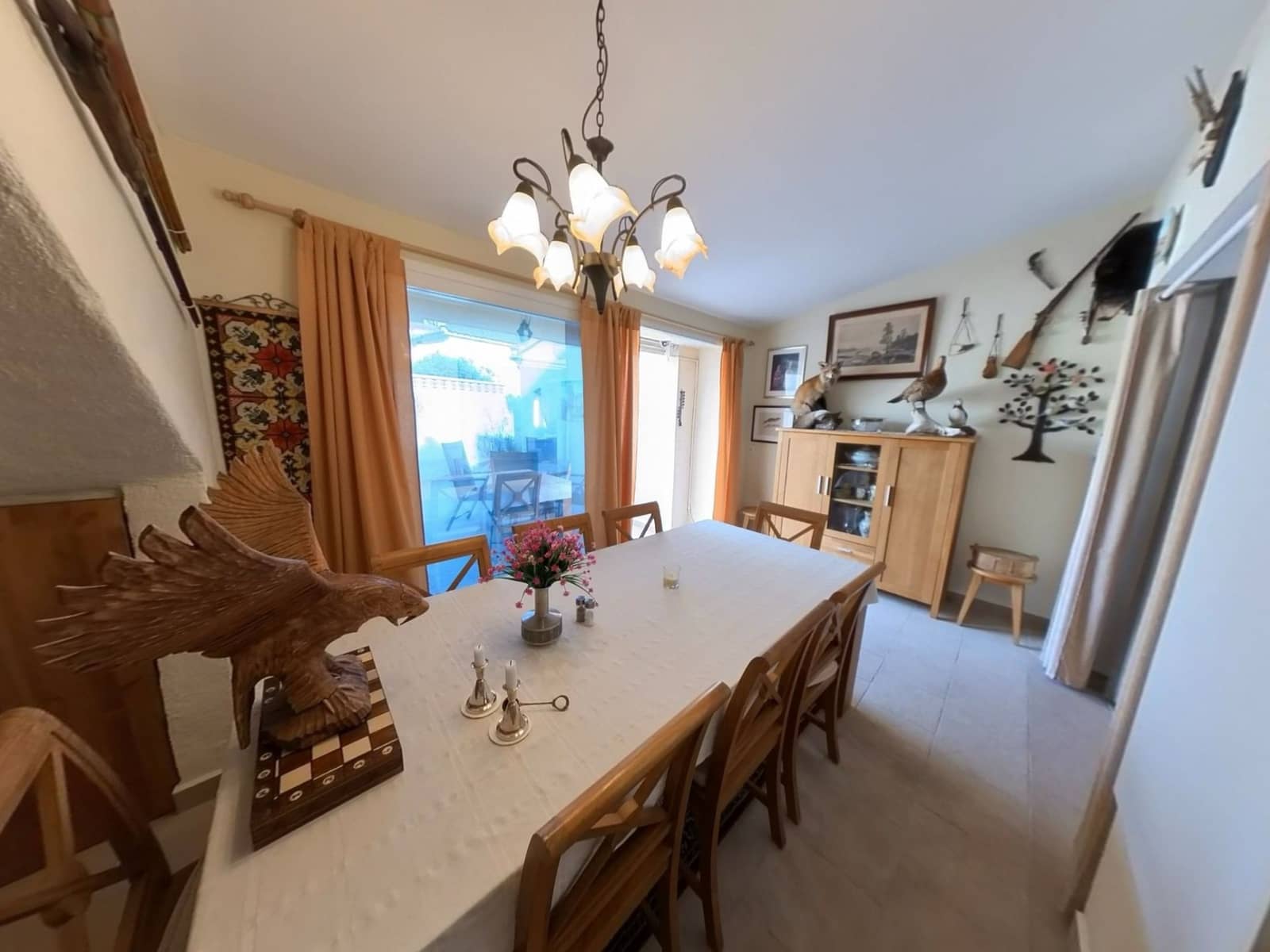 3 makuuhuone Huvila myytävänä paikassa Alfaz del Pi / L'Alfas del Pi mukana uima-altaan 
autotalli - 385 000 € (Ref: 9665873)