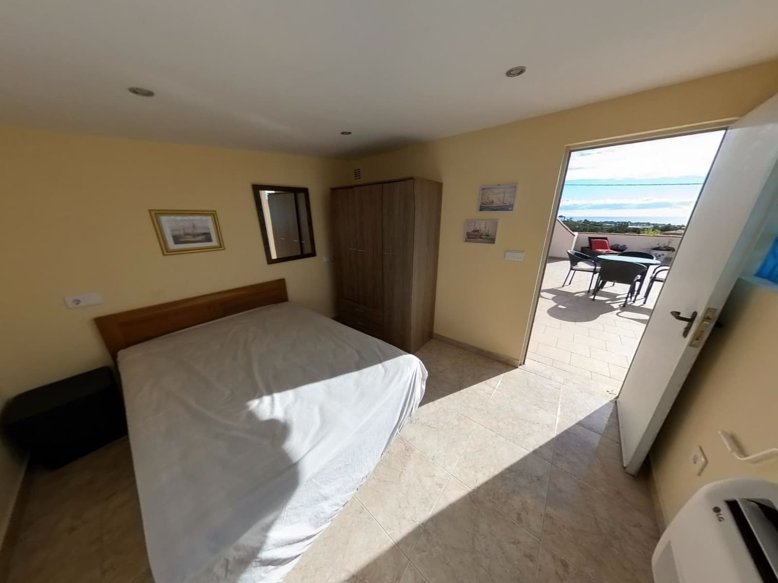 3 makuuhuone Huvila myytävänä paikassa Alfaz del Pi / L'Alfas del Pi mukana uima-altaan 
autotalli - 385 000 € (Ref: 9665873)