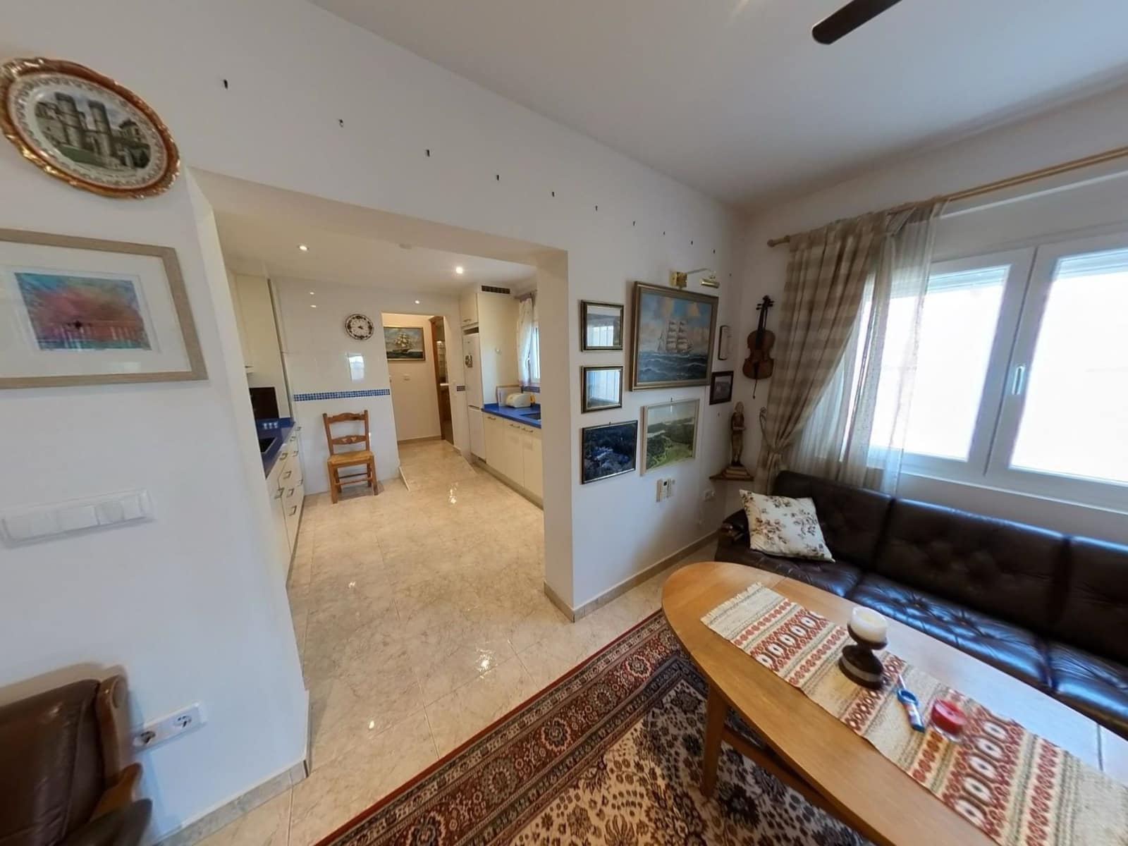 3 makuuhuone Huvila myytävänä paikassa Alfaz del Pi / L'Alfas del Pi mukana uima-altaan 
autotalli - 385 000 € (Ref: 9665873)