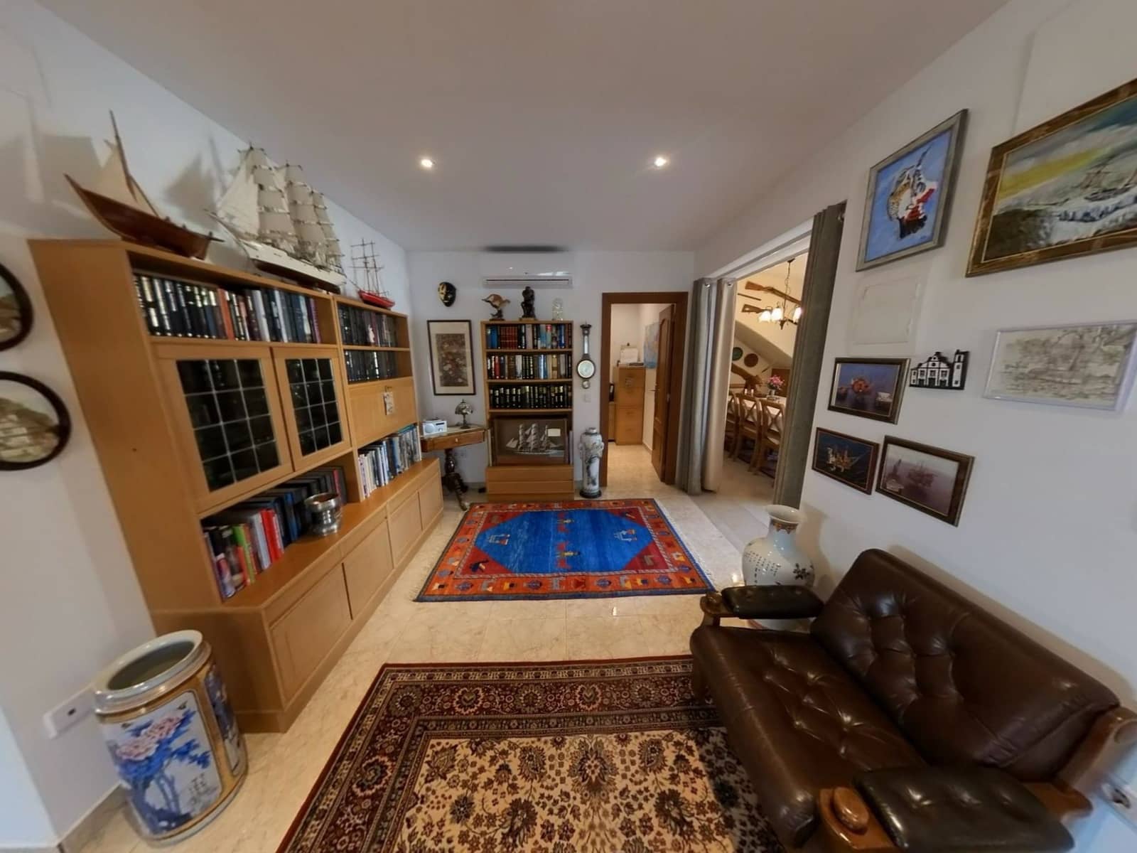 3 makuuhuone Huvila myytävänä paikassa Alfaz del Pi / L'Alfas del Pi mukana uima-altaan 
autotalli - 385 000 € (Ref: 9665873)