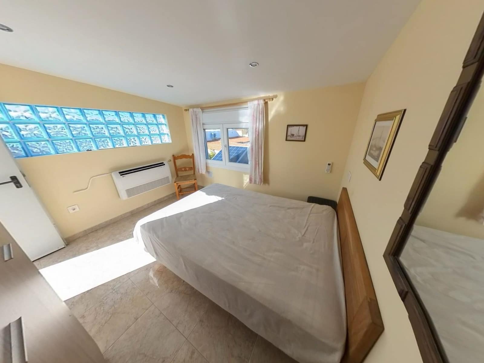 3 makuuhuone Huvila myytävänä paikassa Alfaz del Pi / L'Alfas del Pi mukana uima-altaan 
autotalli - 385 000 € (Ref: 9665873)