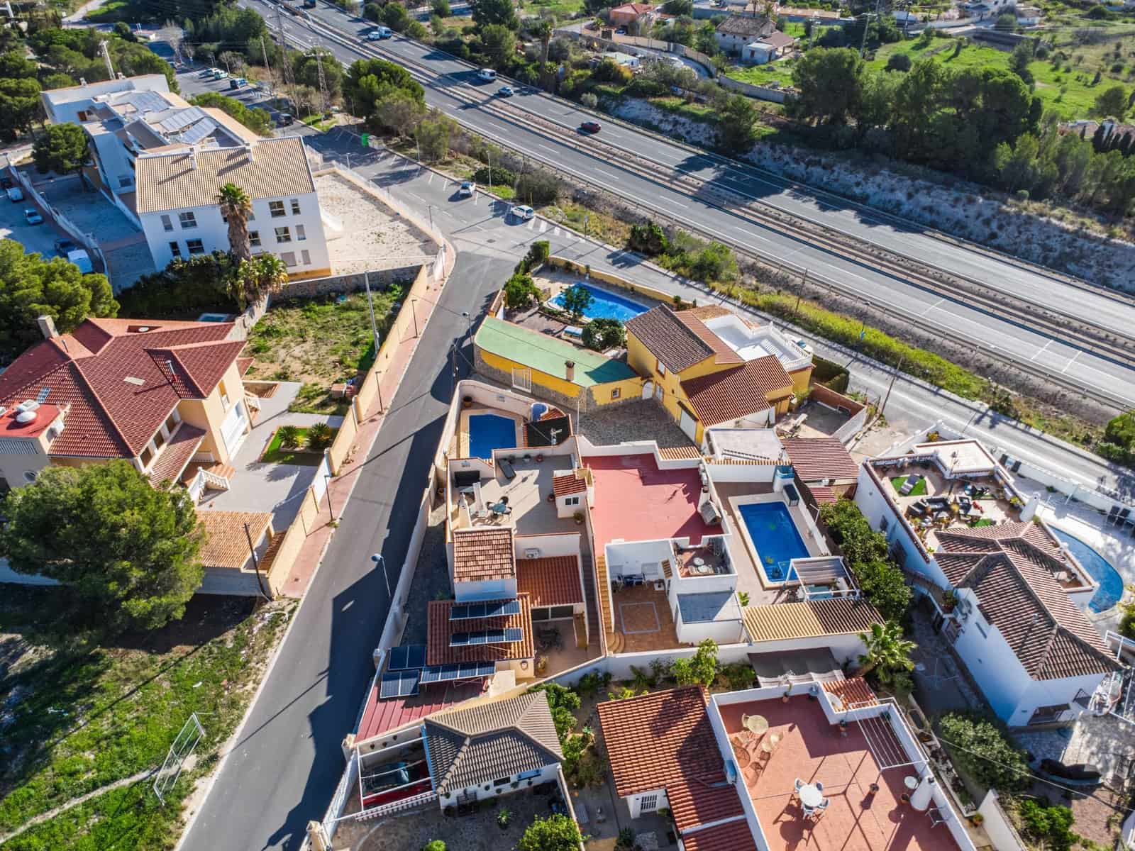 3 bedroom Villa for sale in Alfaz del Pi / L'Alfas del Pi with pool garage - € 385,000 (Ref: 9665873)