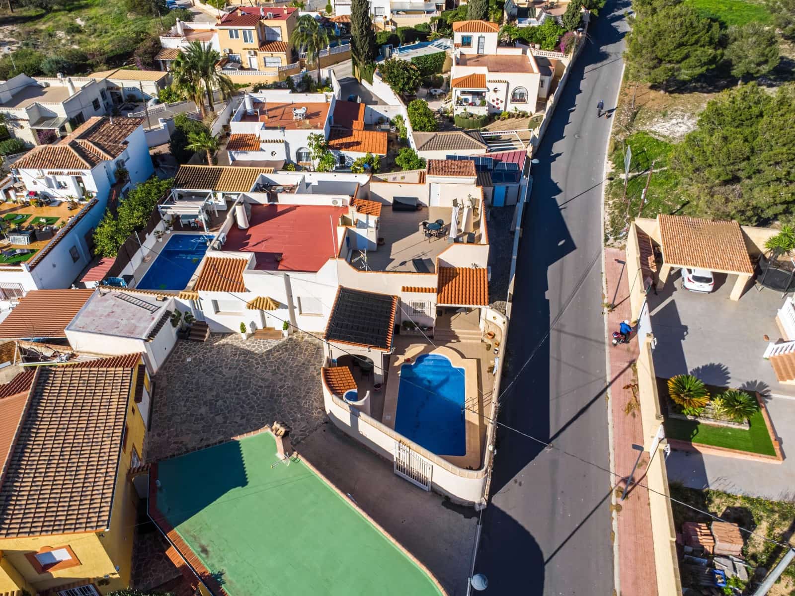 3 bedroom Villa for sale in Alfaz del Pi / L'Alfas del Pi with pool garage - € 385,000 (Ref: 9665873)