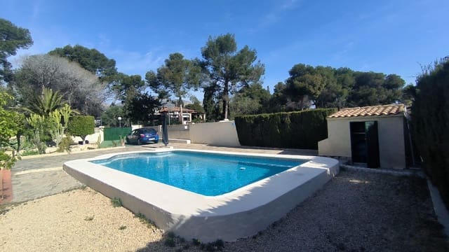 4 quarto Moradia para venda em La Nucia com piscina garagem - 420 000 € (Ref: 9755281)