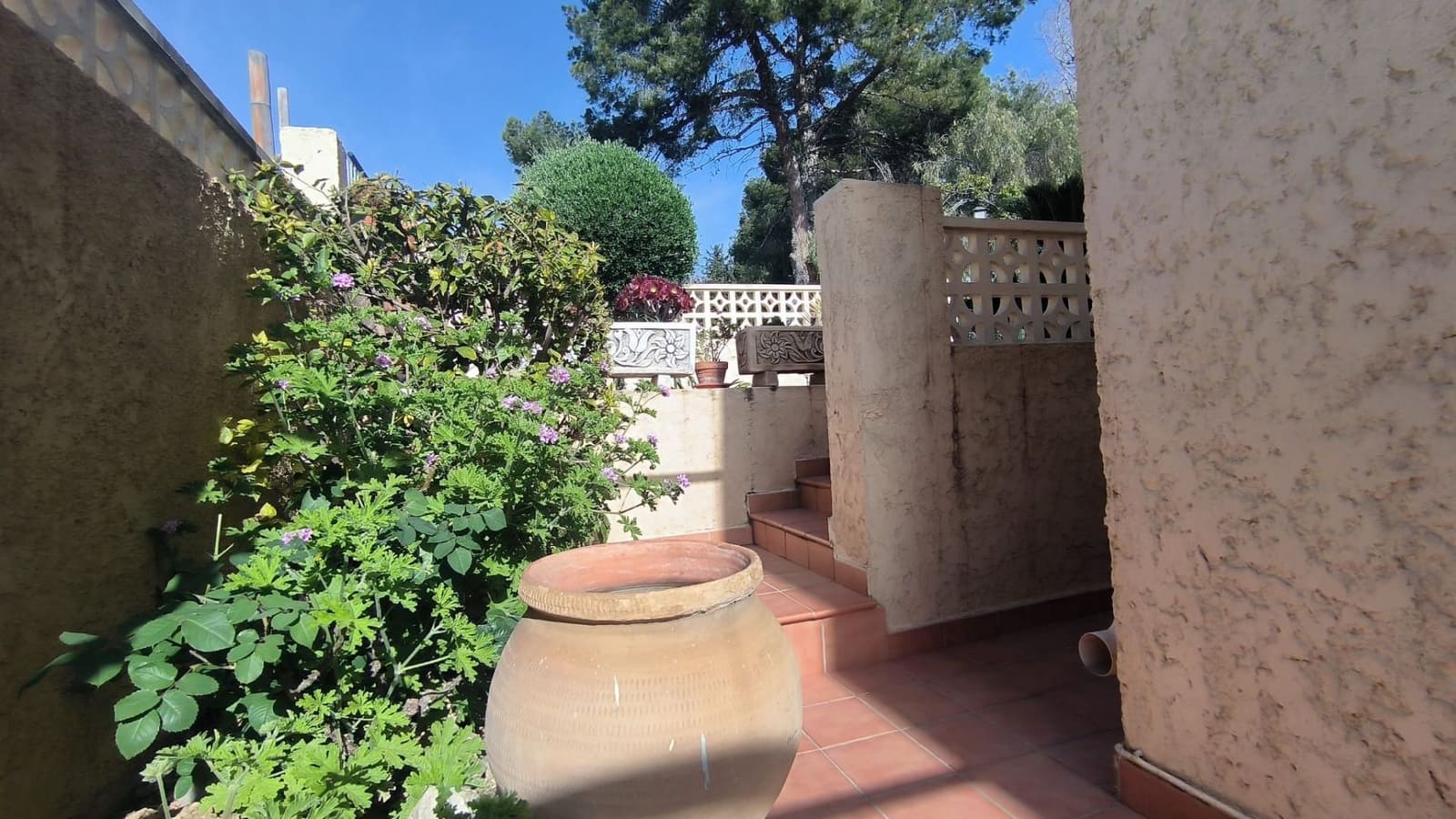 4 quarto Moradia para venda em La Nucia com piscina garagem - 420 000 € (Ref: 9755281)