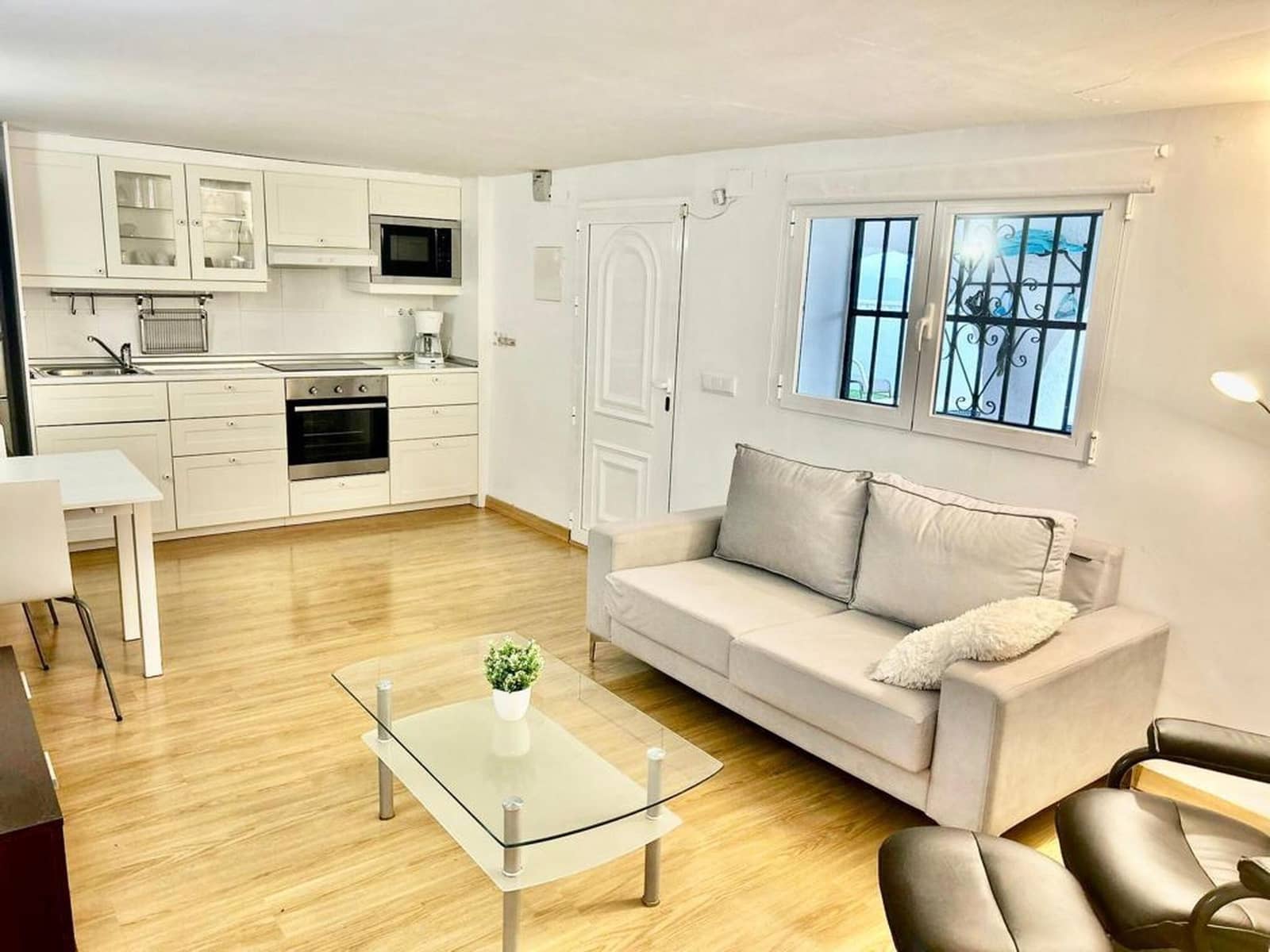 4 soveværelse Villa til salg i La Nucia med swimmingpool garage - € 575.000 (Ref: 9807630)