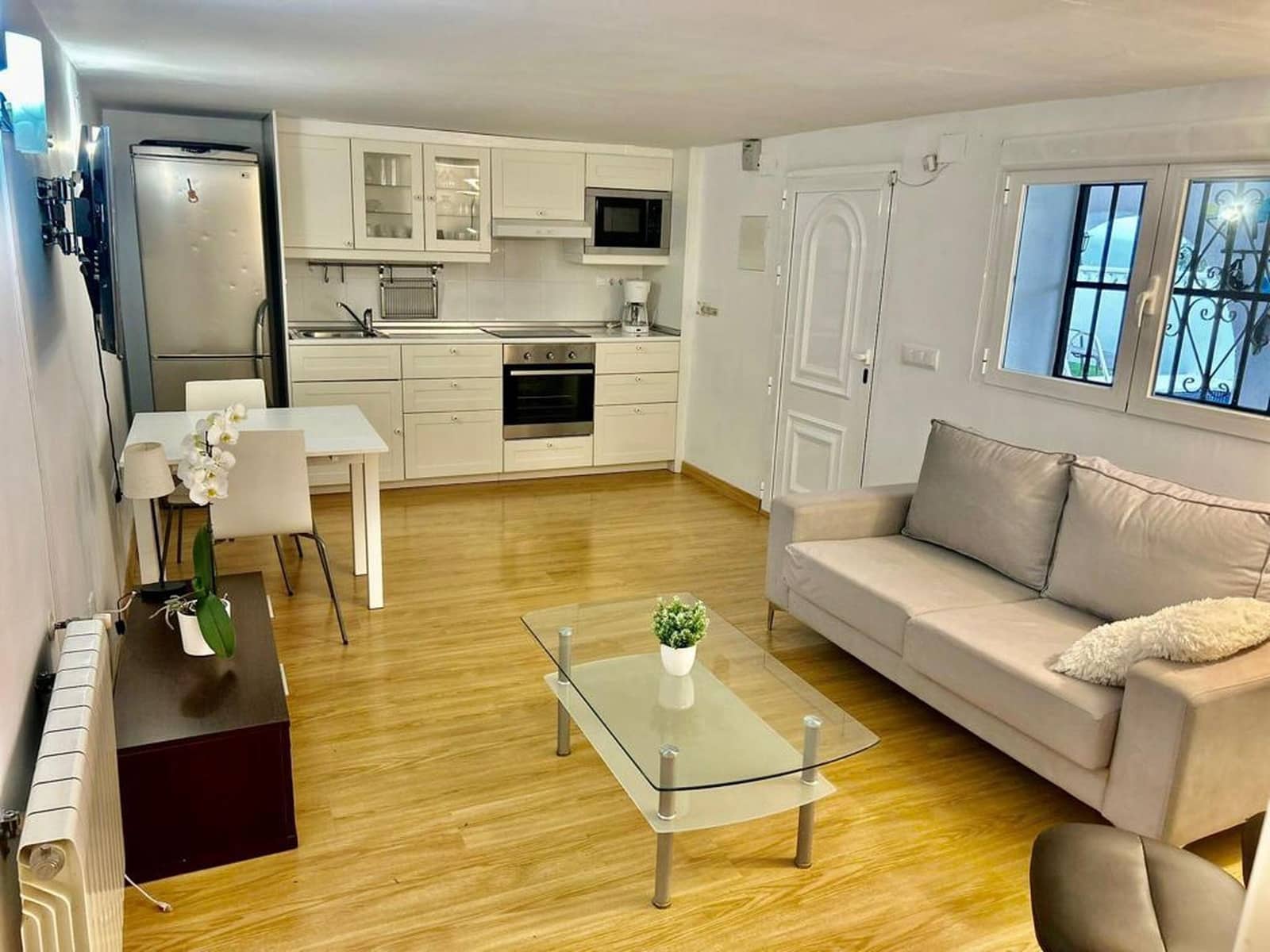 4 soveværelse Villa til salg i La Nucia med swimmingpool garage - € 575.000 (Ref: 9807630)