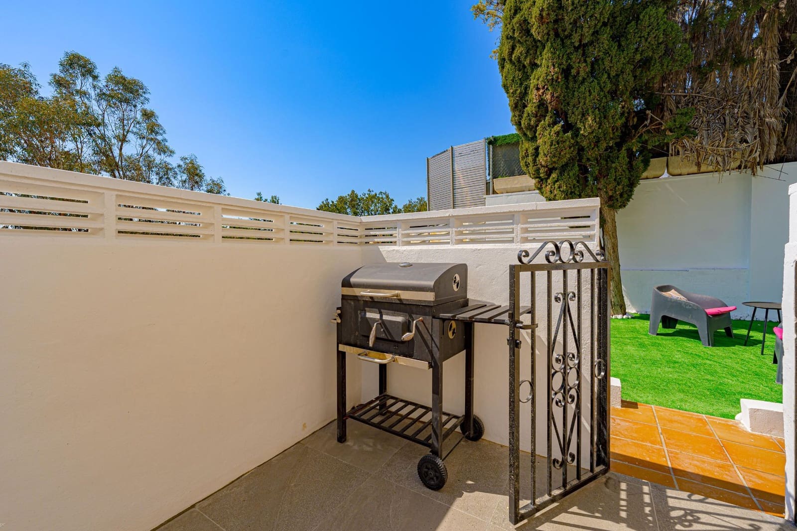 4 soveværelse Villa til salg i La Nucia med swimmingpool garage - € 575.000 (Ref: 9807630)