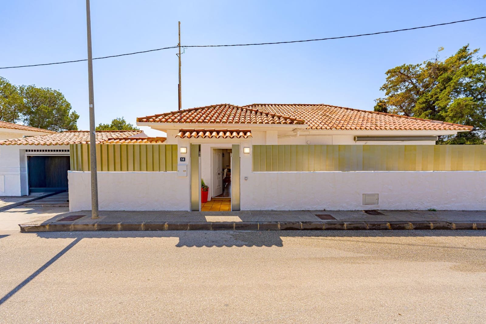 4 soveværelse Villa til salg i La Nucia med swimmingpool garage - € 575.000 (Ref: 9807630)