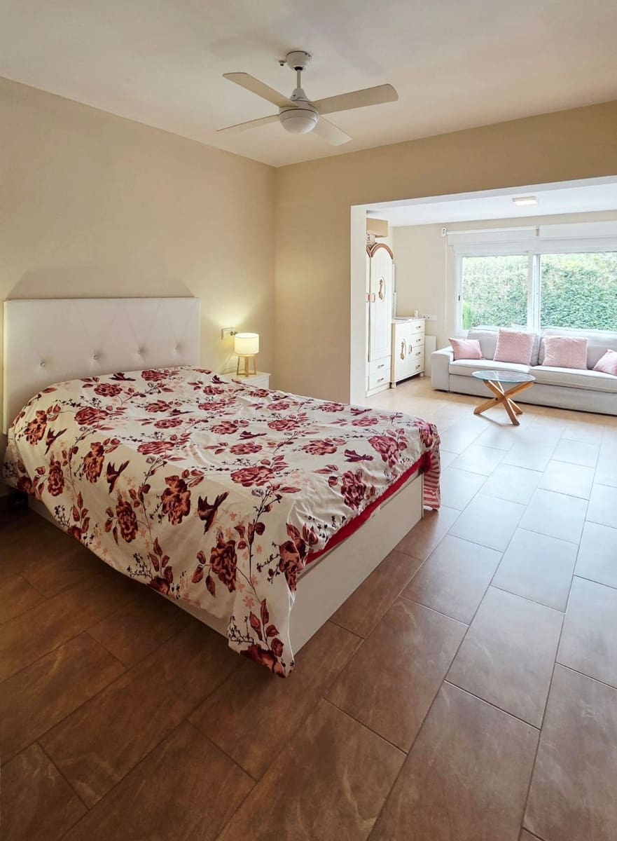4 chambre Villa/Maison à vendre à La Nucia avec piscine garage - 598 000 € (Ref: 9811199)