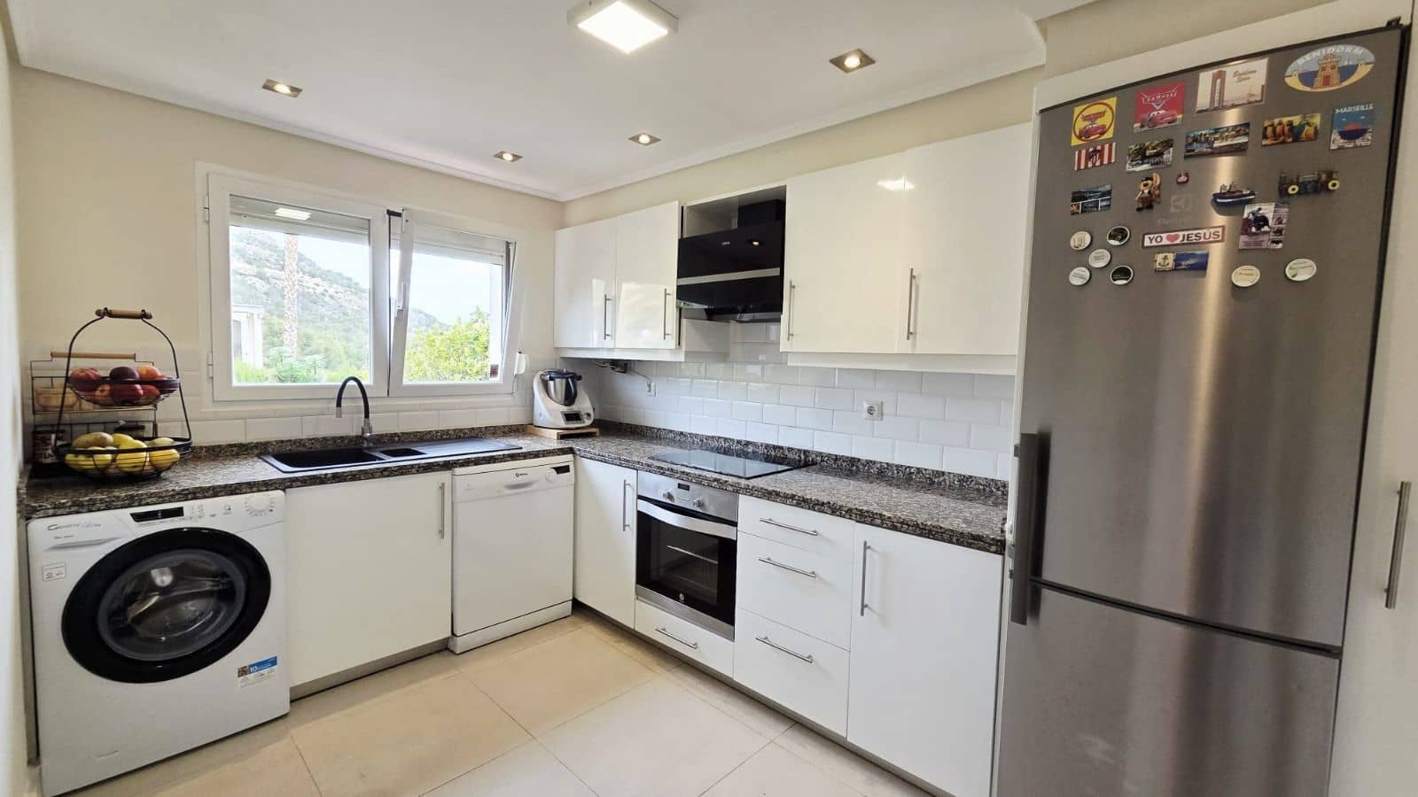 4 chambre Villa/Maison à vendre à La Nucia avec piscine garage - 598 000 € (Ref: 9811199)