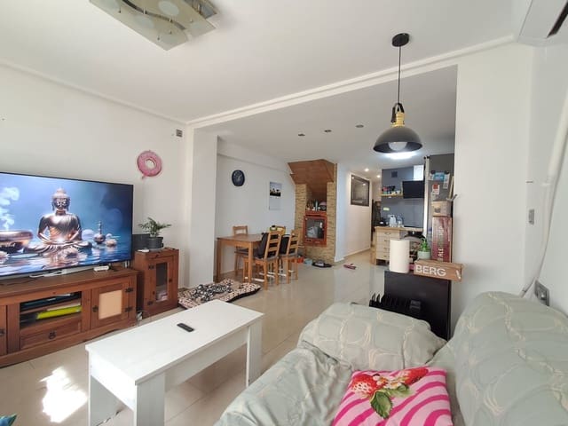 2 bedroom Villa for sale in La Nucia - € 180,000 (Ref: 9861509)