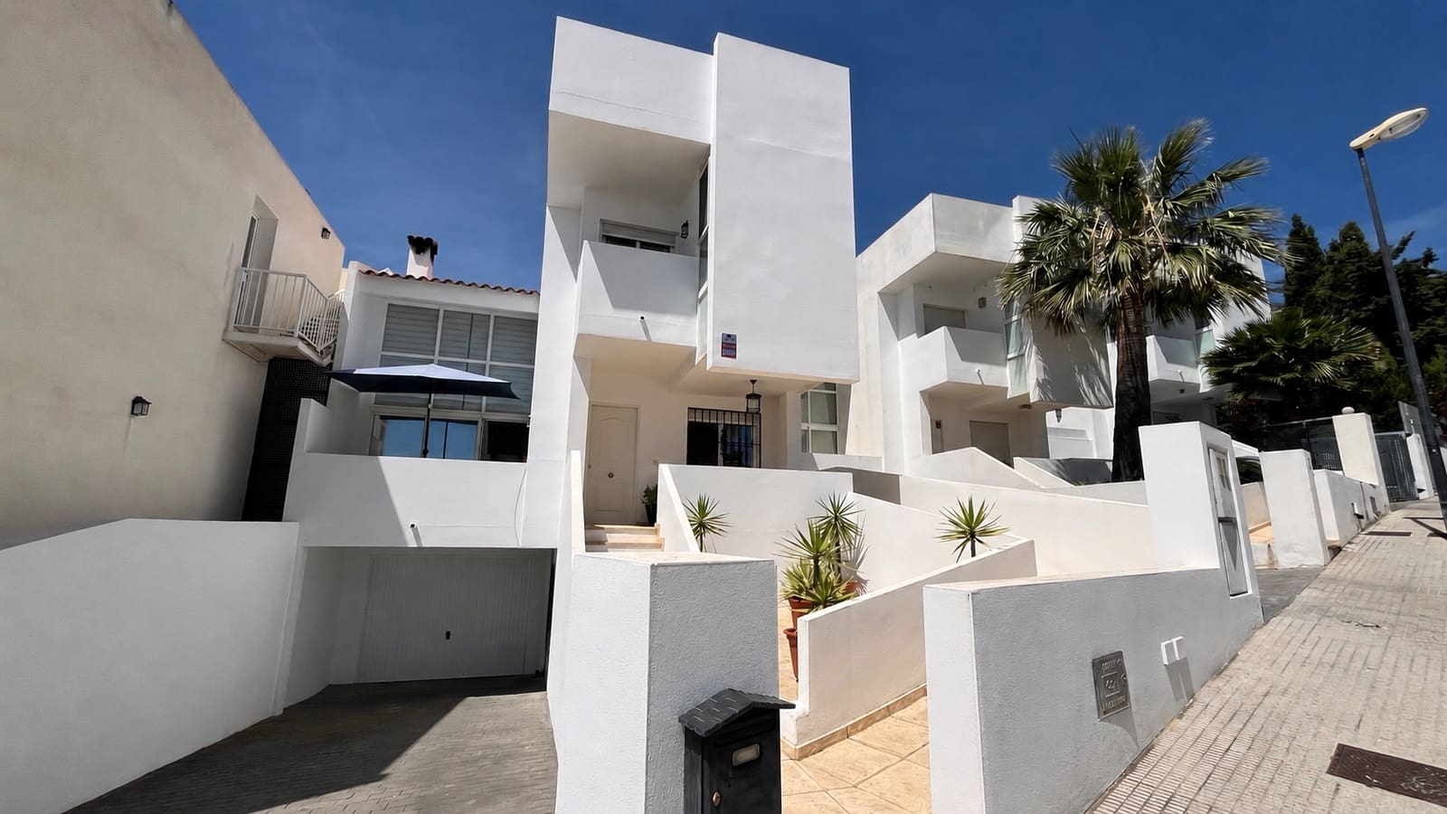 4 Zimmer Villa zu verkaufen in La Nucia mit Garage - 425.000 € (Ref: 9866439)