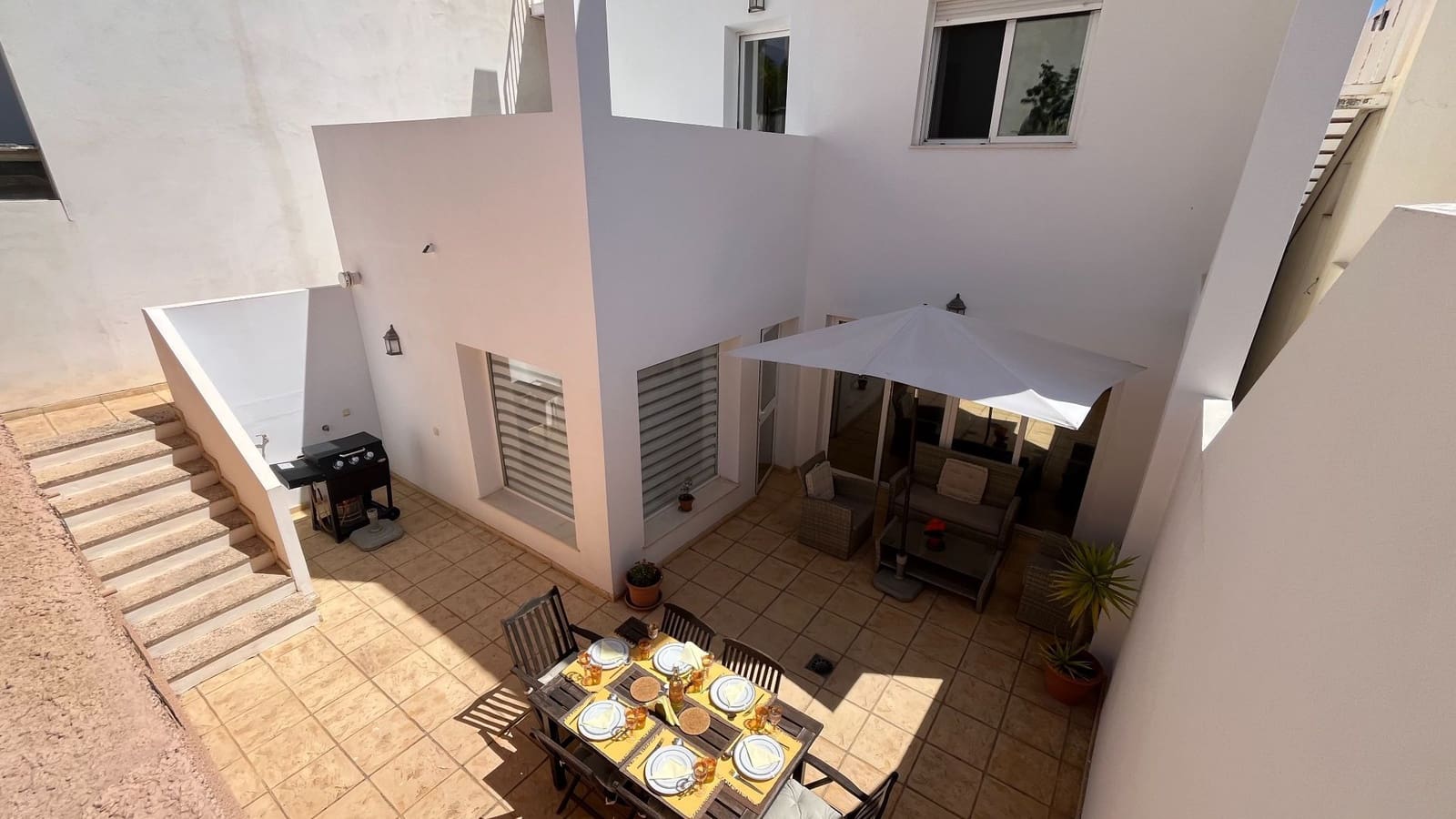 4 Zimmer Villa zu verkaufen in La Nucia mit Garage - 425.000 € (Ref: 9866439)