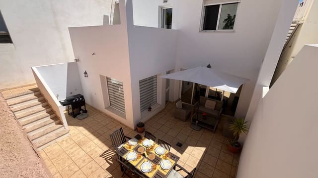 4 soveværelse Villa til salg i La Nucia med garage - € 410.000 (Ref: 9866439)