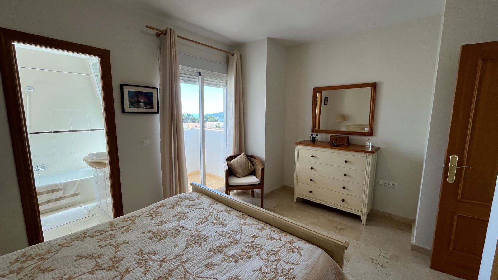 4 Zimmer Villa zu verkaufen in La Nucia mit Garage - 425.000 € (Ref: 9866439)