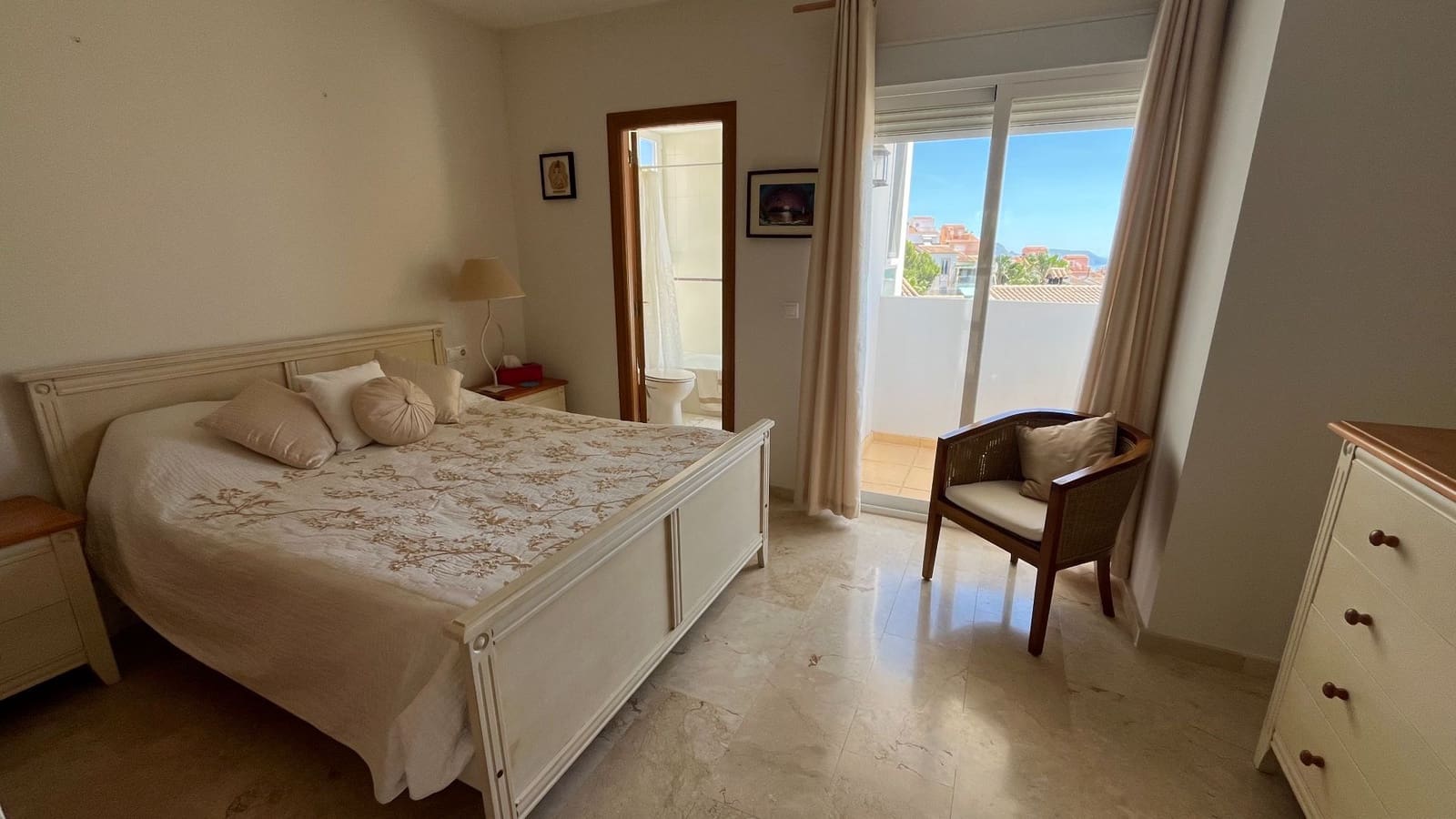 4 Zimmer Villa zu verkaufen in La Nucia mit Garage - 425.000 € (Ref: 9866439)