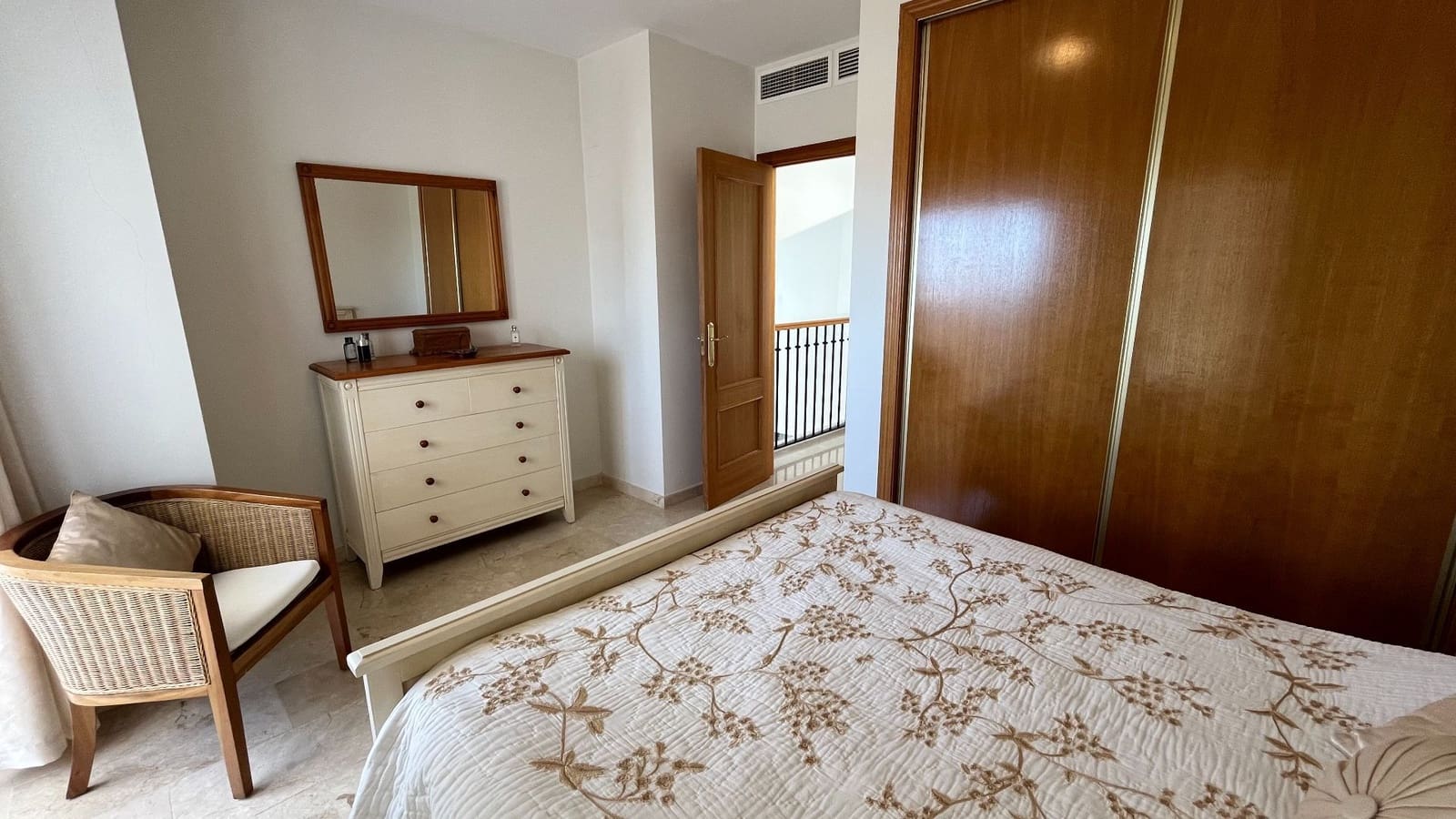 4 Zimmer Villa zu verkaufen in La Nucia mit Garage - 425.000 € (Ref: 9866439)