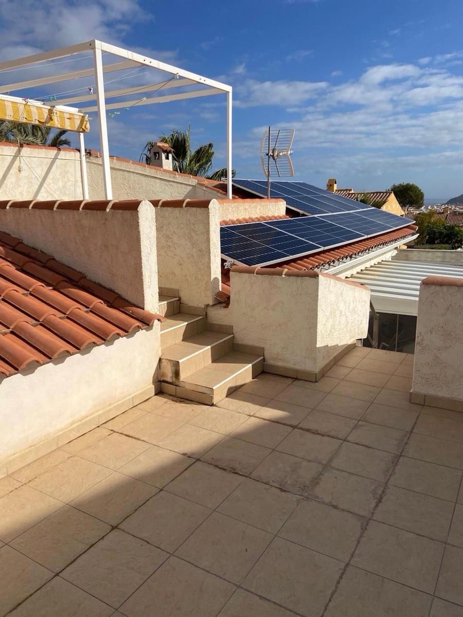 5 slaapkamer Villa te koop in Alfaz del Pi / L'Alfas del Pi met zwembad garage - € 595.000 (Ref: 9919294)