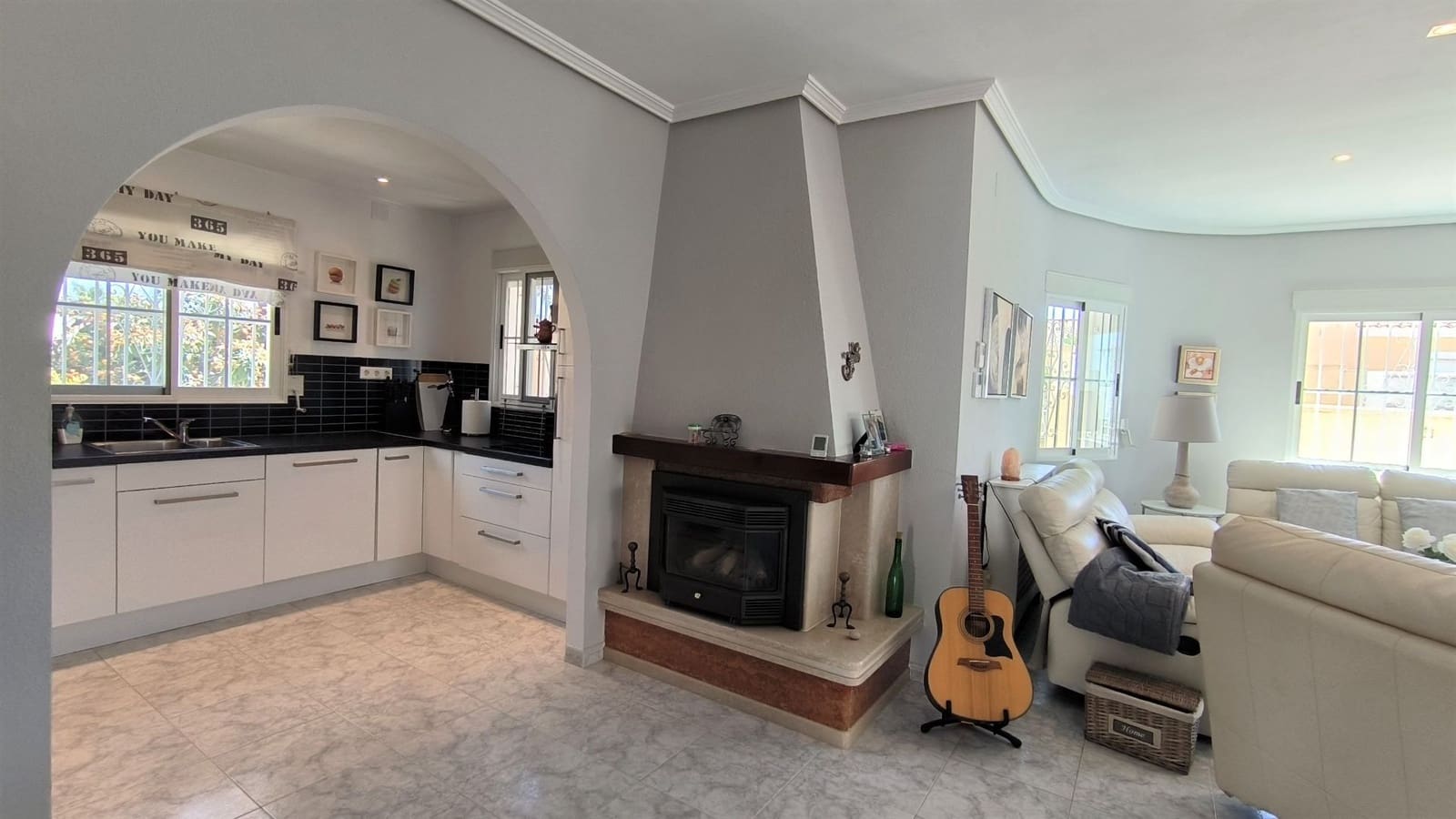 5 slaapkamer Villa te koop in Alfaz del Pi / L'Alfas del Pi met zwembad garage - € 595.000 (Ref: 9919294)