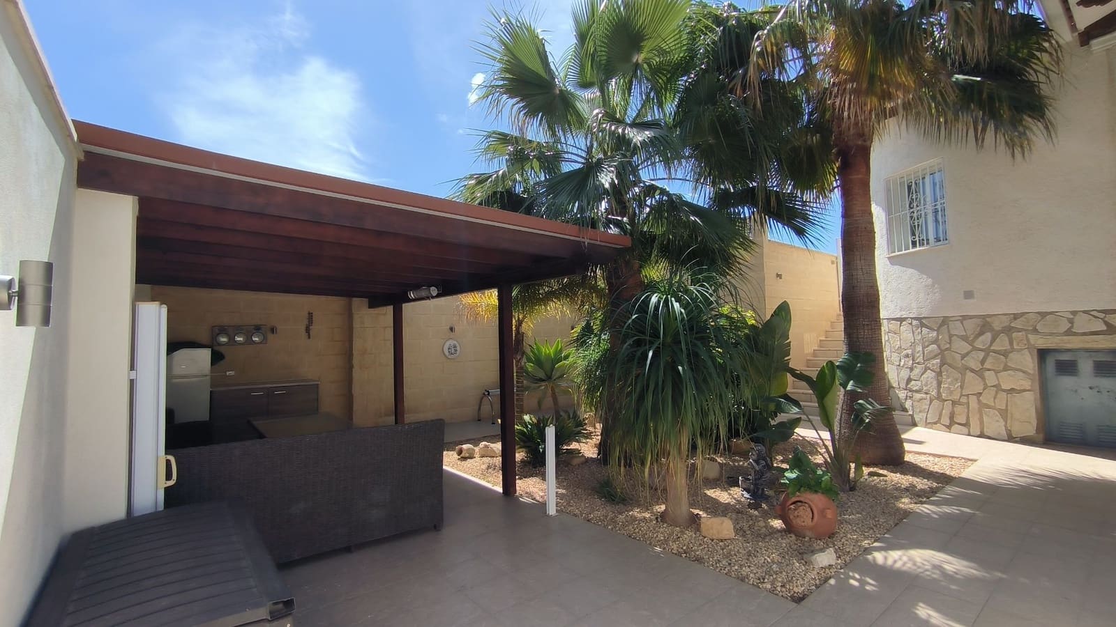 5 slaapkamer Villa te koop in Alfaz del Pi / L'Alfas del Pi met zwembad garage - € 595.000 (Ref: 9919294)