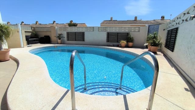 5 slaapkamer Villa te koop in Alfaz del Pi / L'Alfàs del Pi met zwembad garage - € 595.000 (Ref: 9919294)