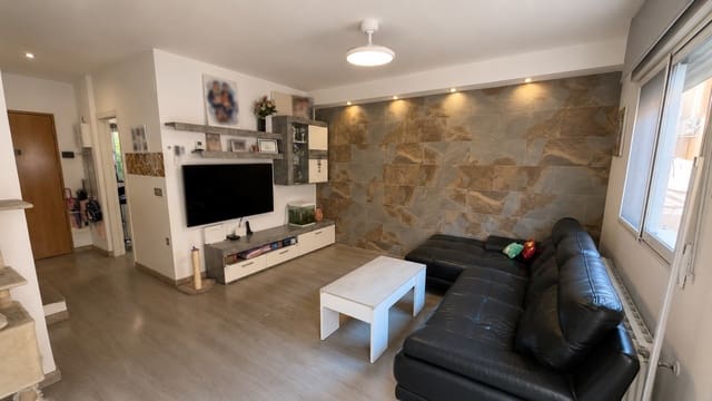 3 soveværelse Villa til salg i Polop med swimmingpool garage - € 287.000 (Ref: 9945067)