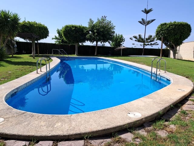 3 soveværelse Villa til salg i La Nucia med swimmingpool garage - € 410.000 (Ref: 9953651)