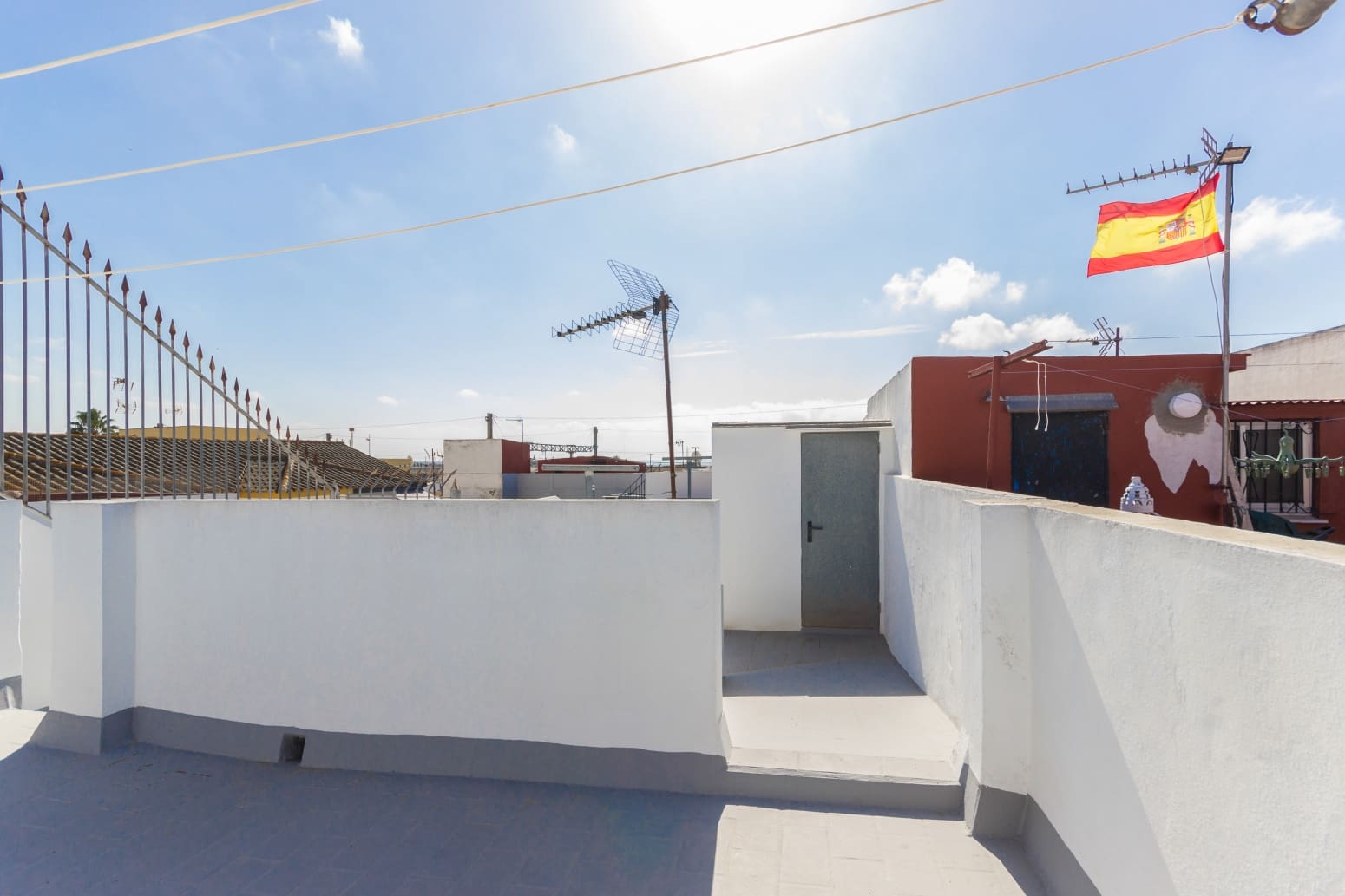 2 makuuhuone Huvila myytävänä paikassa El Puerto de Santa Maria - 170 000 € (Ref: 10166886)