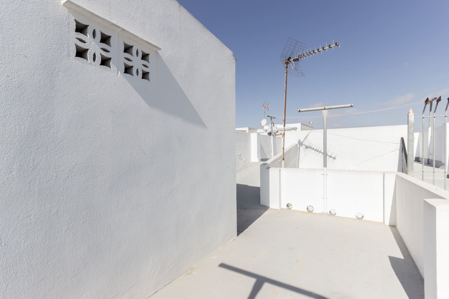 2 makuuhuone Huvila myytävänä paikassa El Puerto de Santa Maria - 170 000 € (Ref: 10166886)
