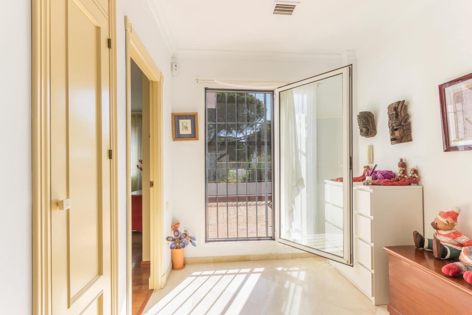 5 makuuhuone Huvila myytävänä paikassa El Puerto de Santa Maria mukana uima-altaan 
autotalli - 990 000 € (Ref: 10166893)