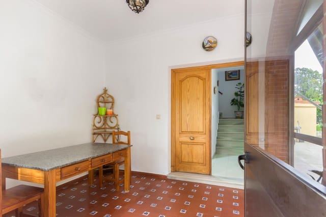 6 makuuhuone Huvila myytävänä paikassa El Puerto de Santa María mukana 
autotalli - 565 000 € (Ref: 10166894)