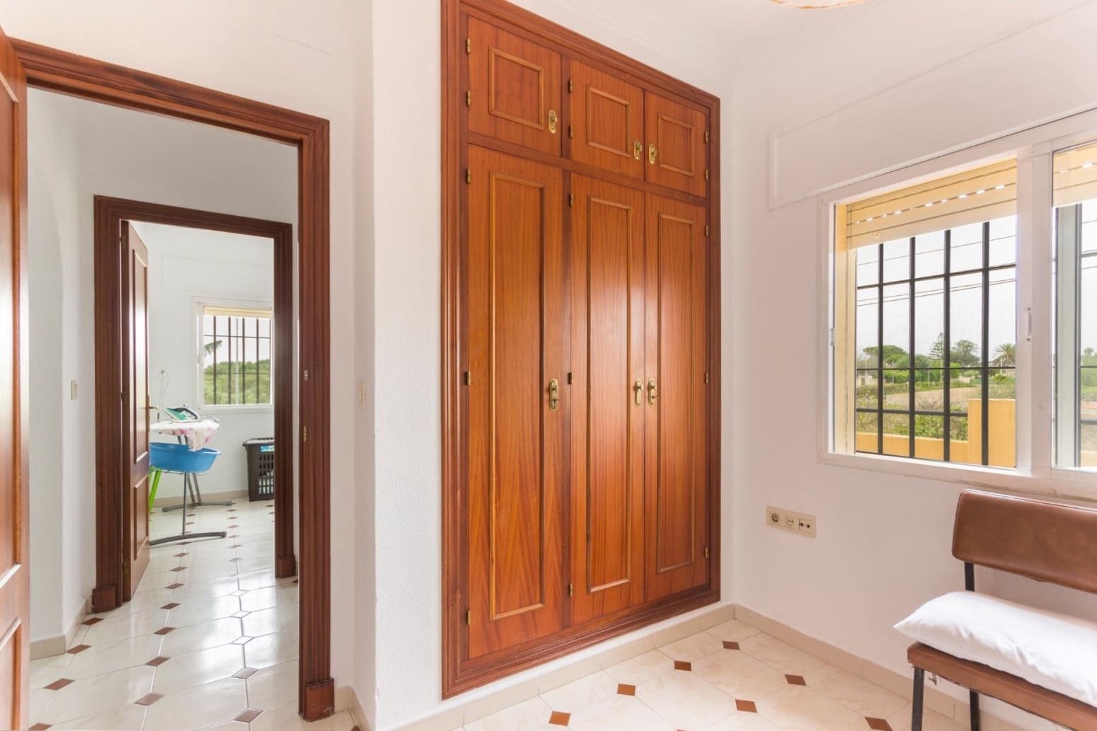6 makuuhuone Huvila myytävänä paikassa El Puerto de Santa Maria mukana 
autotalli - 565 000 € (Ref: 10166894)
