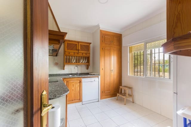 6 makuuhuone Huvila myytävänä paikassa El Puerto de Santa María mukana 
autotalli - 565 000 € (Ref: 10166894)