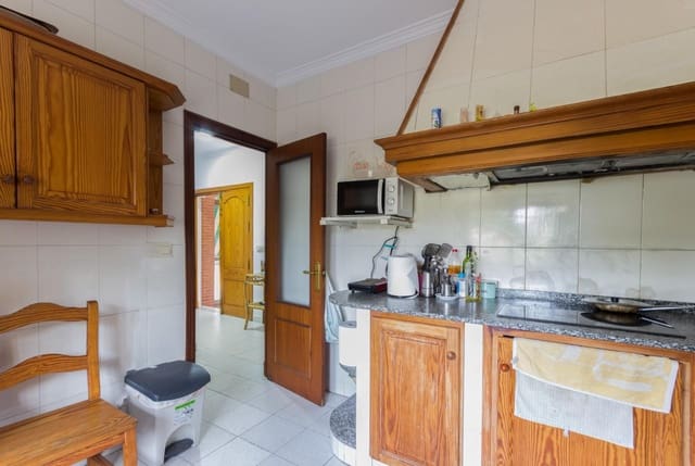 6 makuuhuone Huvila myytävänä paikassa El Puerto de Santa María mukana 
autotalli - 565 000 € (Ref: 10166894)