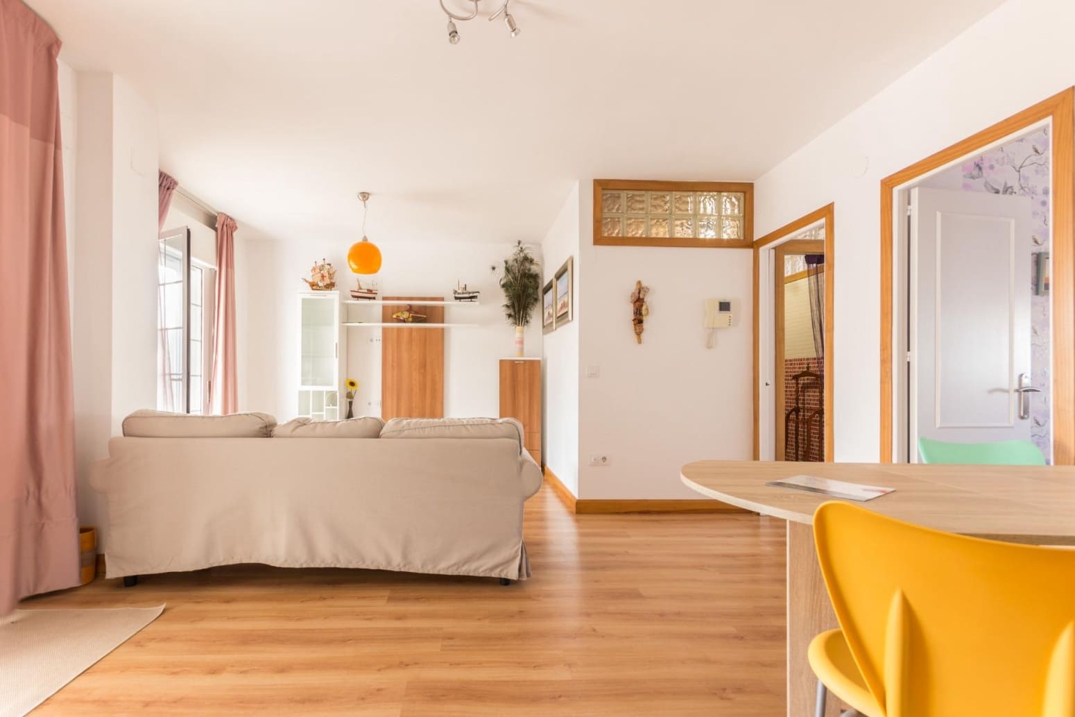 4 makuuhuone Huvila myytävänä paikassa El Puerto de Santa Maria mukana 
autotalli - 450 000 € (Ref: 10166896)