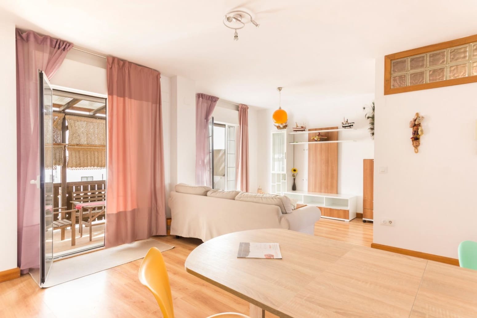 4 makuuhuone Huvila myytävänä paikassa El Puerto de Santa Maria mukana 
autotalli - 450 000 € (Ref: 10166896)