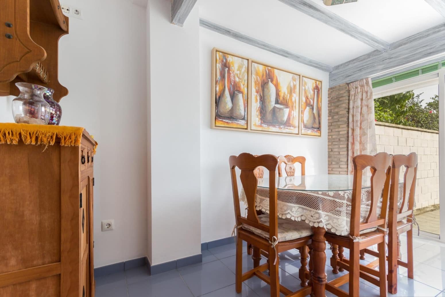 4 makuuhuone Huvila myytävänä paikassa El Puerto de Santa Maria mukana 
autotalli - 450 000 € (Ref: 10166896)