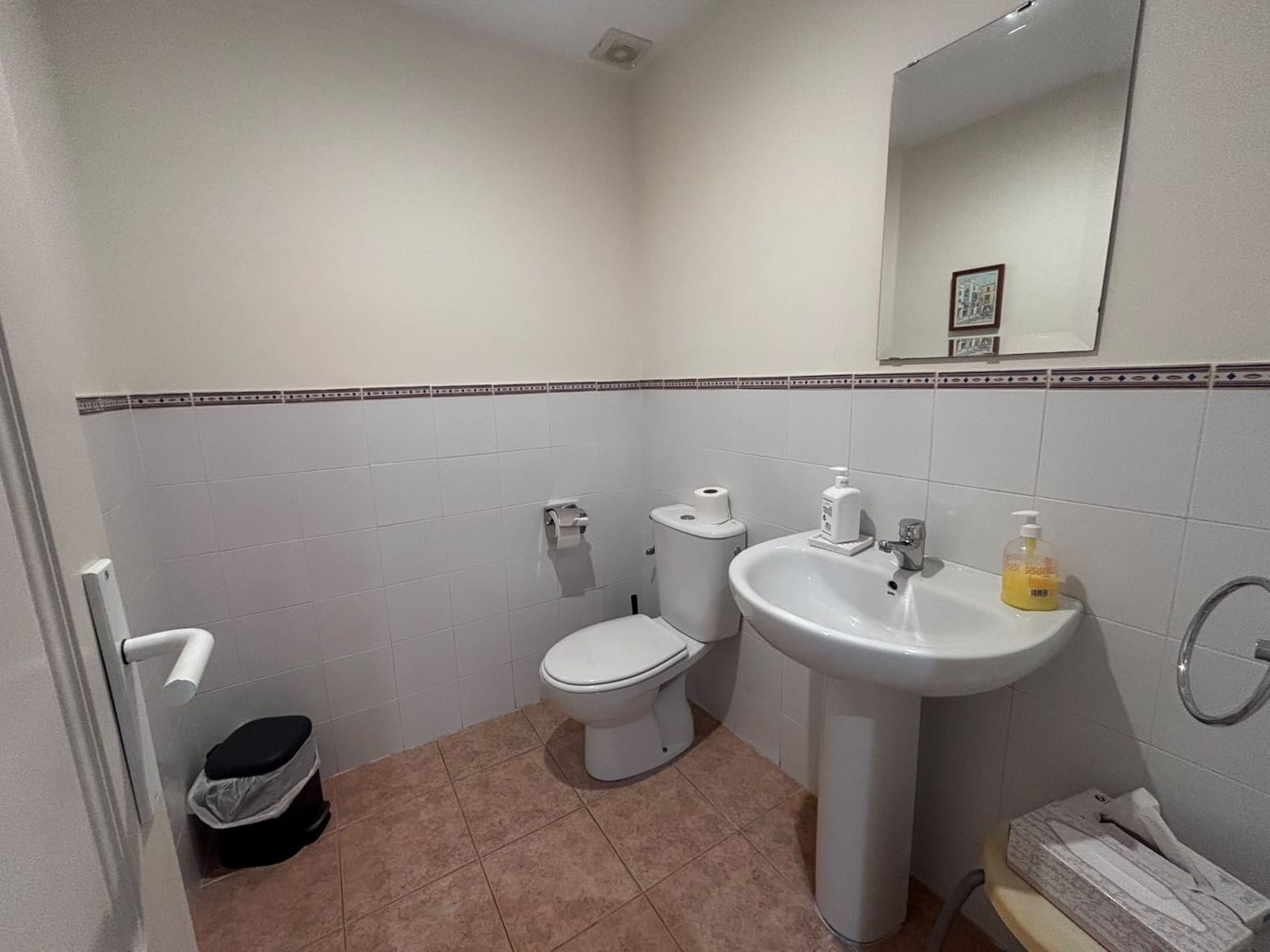 Local Comercial de 13 habitaciones en El Puerto de Santa María en venta - 450.000 € (Ref: 10166898)