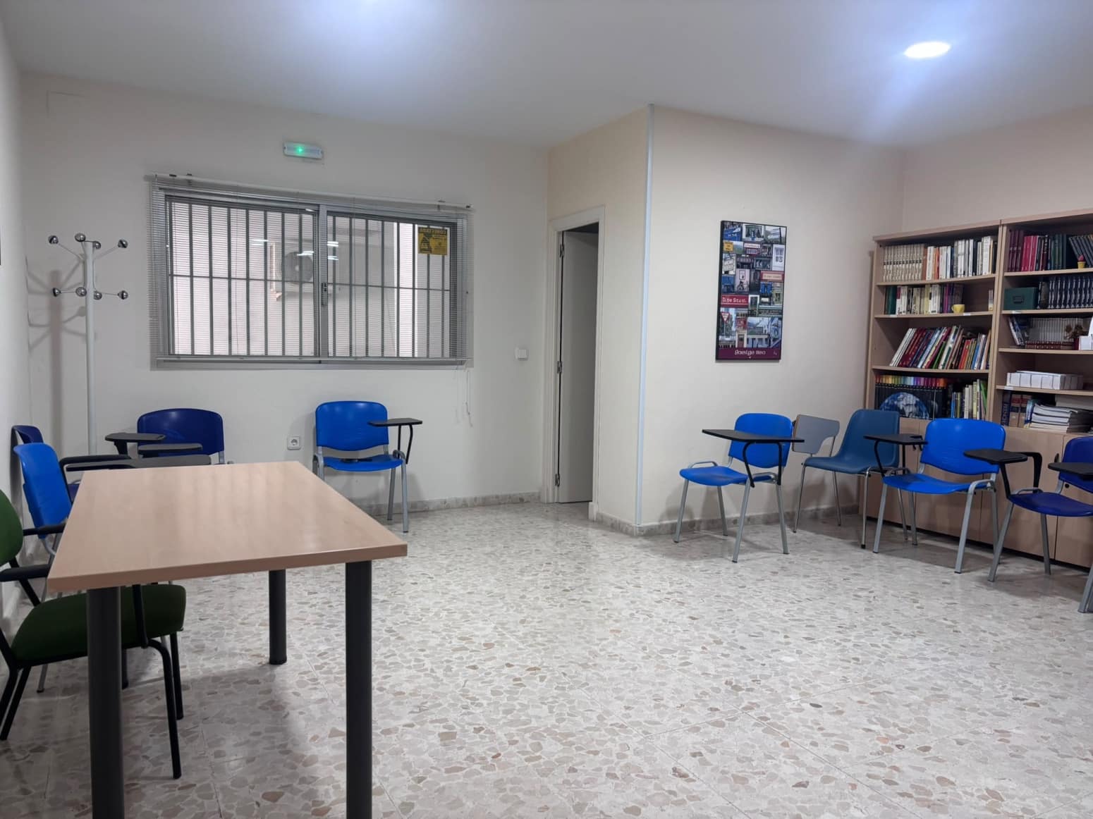 Local Comercial de 13 habitaciones en El Puerto de Santa María en venta - 450.000 € (Ref: 10166898)