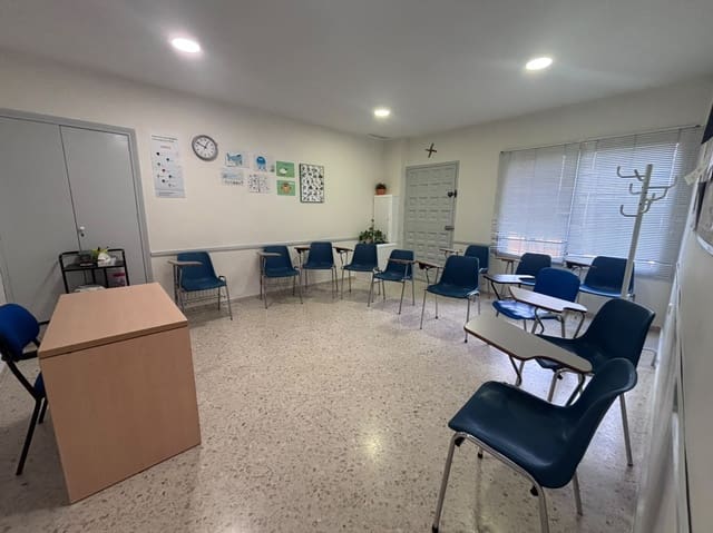 13 sovrum Kommersiell till salu i El Puerto de Santa María - 450 000 € (Ref: 10166898)