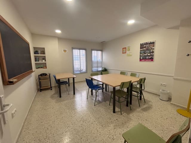 13 sovrum Kommersiell till salu i El Puerto de Santa María - 450 000 € (Ref: 10166898)