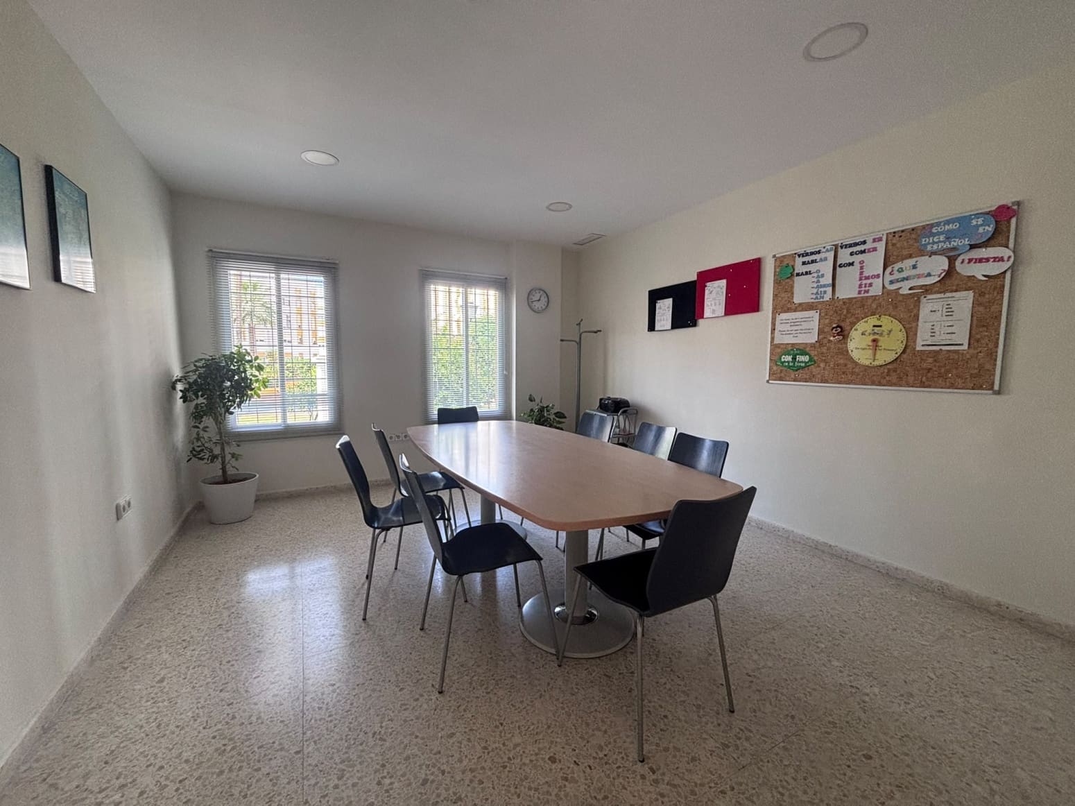 Local Comercial de 13 habitaciones en El Puerto de Santa María en venta - 450.000 € (Ref: 10166898)