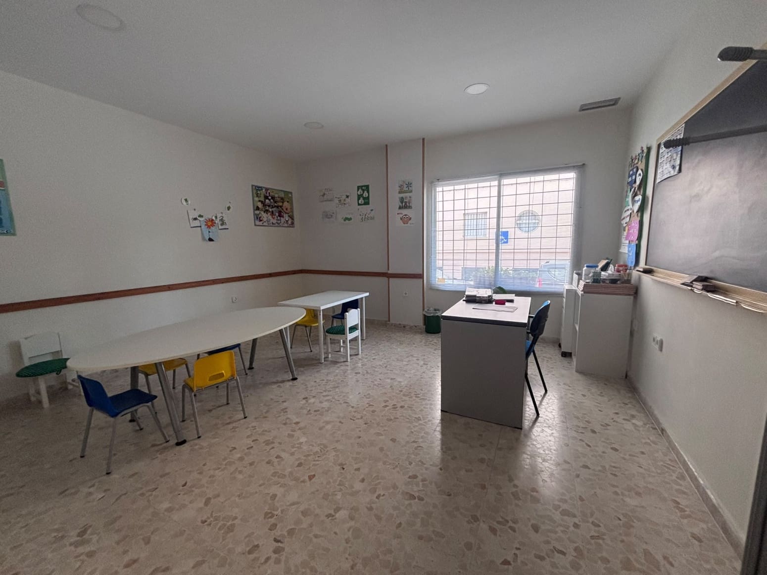 Local Comercial de 13 habitaciones en El Puerto de Santa María en venta - 450.000 € (Ref: 10166898)