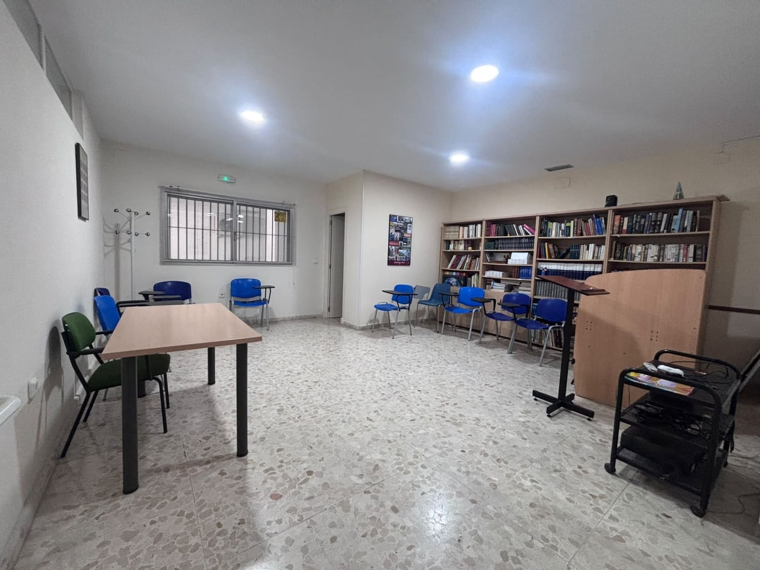 Local Comercial de 13 habitaciones en El Puerto de Santa María en venta - 450.000 € (Ref: 10166898)