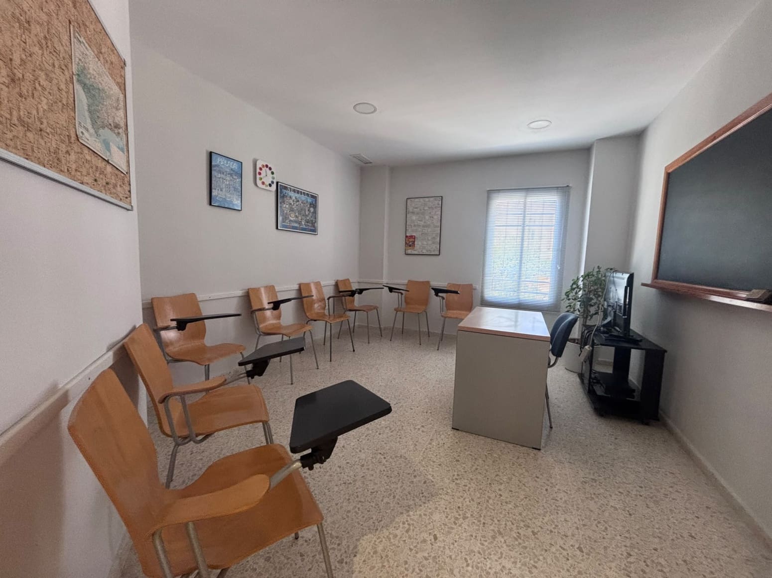 Local Comercial de 13 habitaciones en El Puerto de Santa María en venta - 450.000 € (Ref: 10166898)