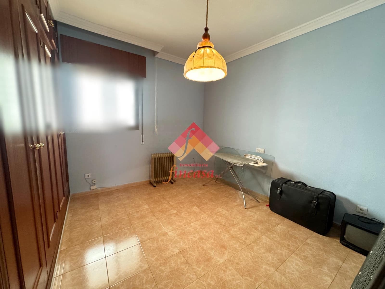 4 bedroom Flat for sale in Ronda with garage - € 220,000 (Ref: 10155765)