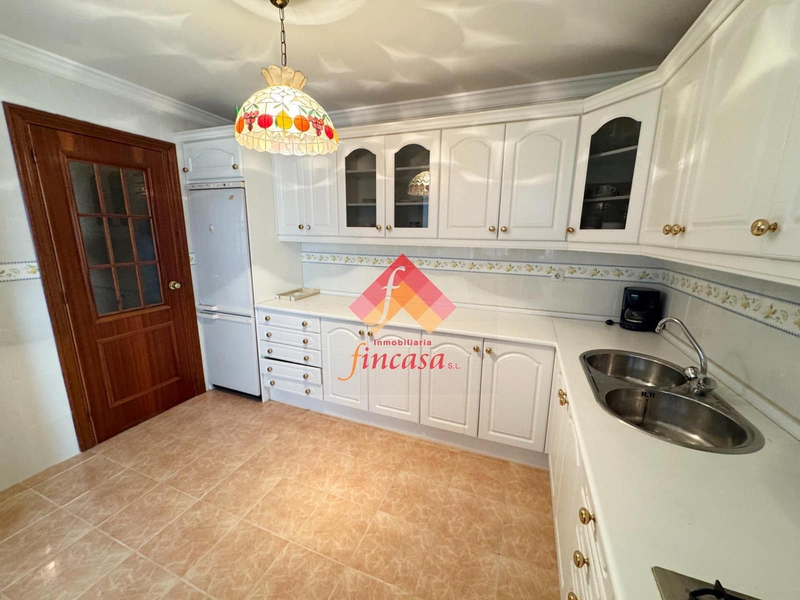 4 bedroom Flat for sale in Ronda with garage - € 220,000 (Ref: 10155765)
