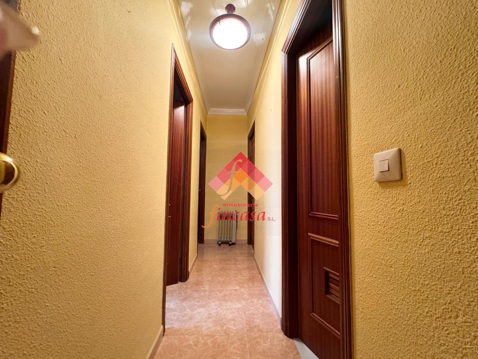 4 bedroom Flat for sale in Ronda with garage - € 220,000 (Ref: 10155765)