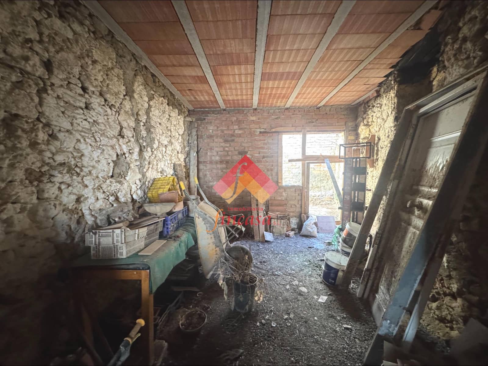 Townhouse for sale in Arriate - € 95,000 (Ref: 10155773)